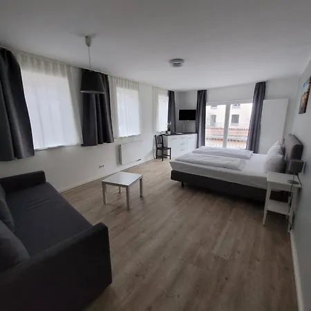 Altstadtpension Gasthof 3*